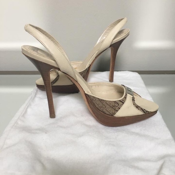 💯 AUTHENTIC Dior monogramed   Heels - Picture 1 of 5